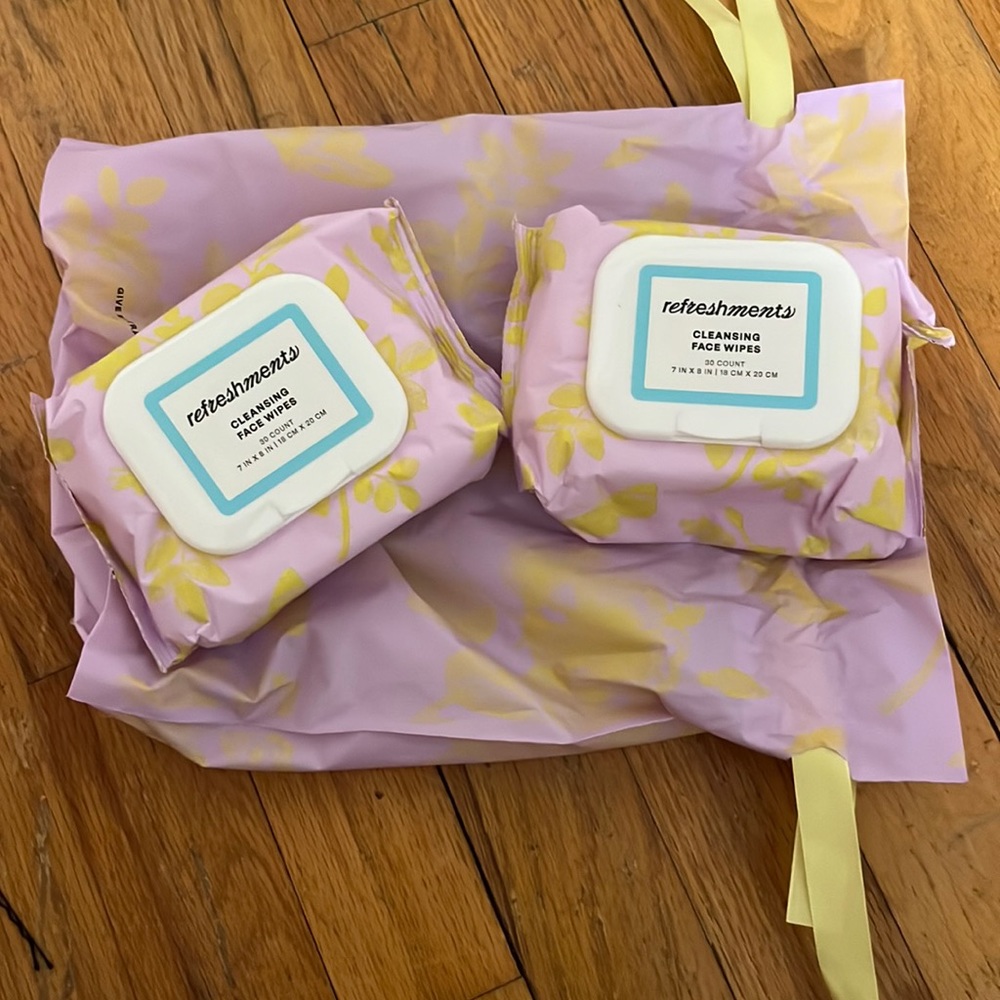 2 packs of makeup remover wipes from ipsy. Never opened